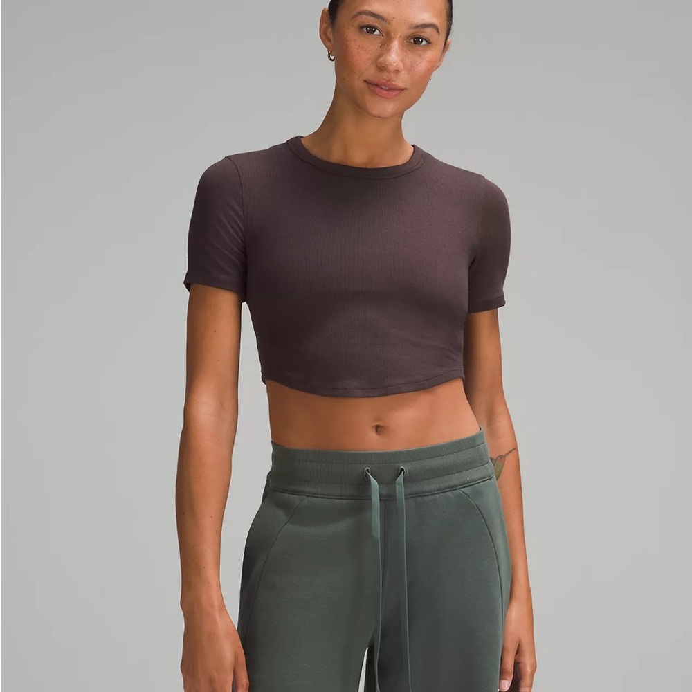 Lululemon Wundermost Ultra-Soft Nulu Crewneck Cropped T-Shirt Espresso